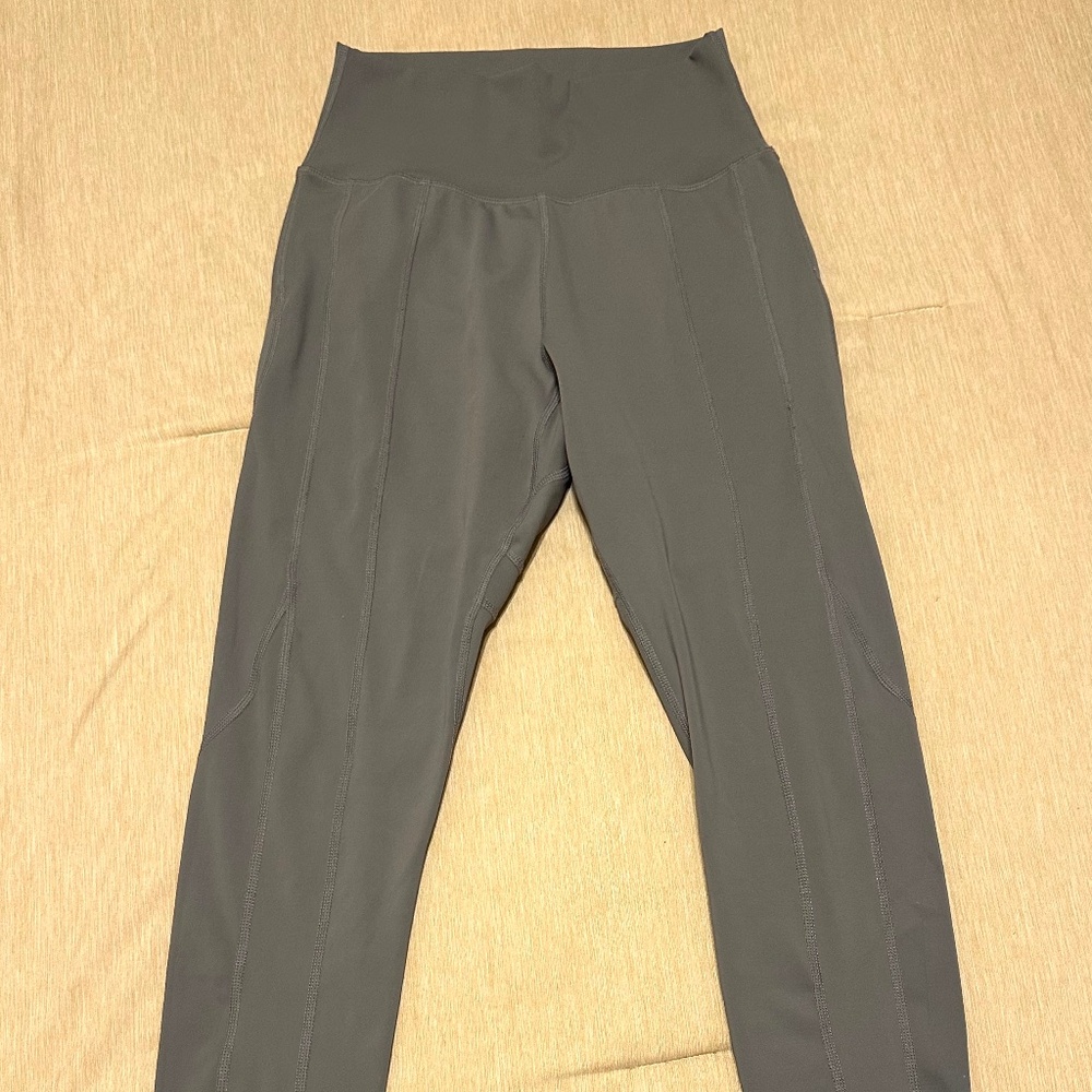 BuffBunny Leggings - Size M